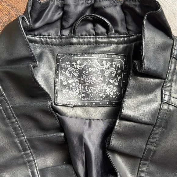 Dollhouse Culture black size medium jacked (Q7) - Picture 2 of 5